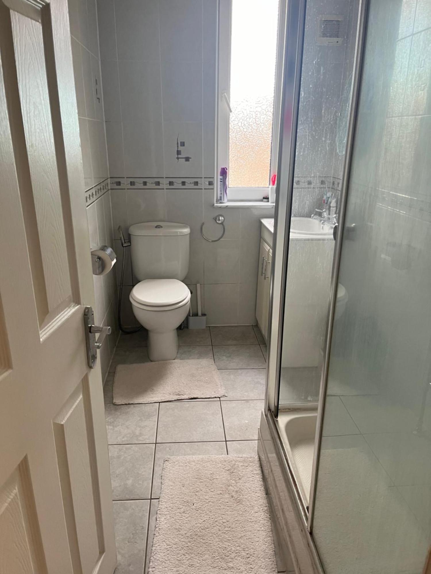 Room In A Home Edinburgh Exterior photo